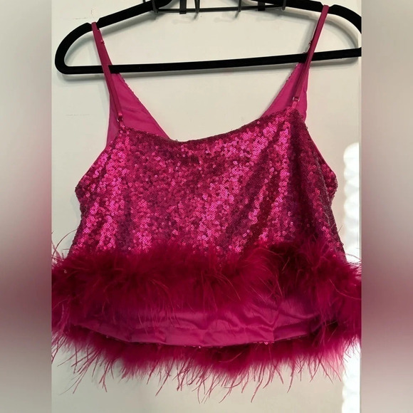 NWT blue b. collection womens hot‎ pink sequin crop top   feather trim Medium - Picture 1 of 6